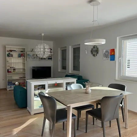 Apartment Ines